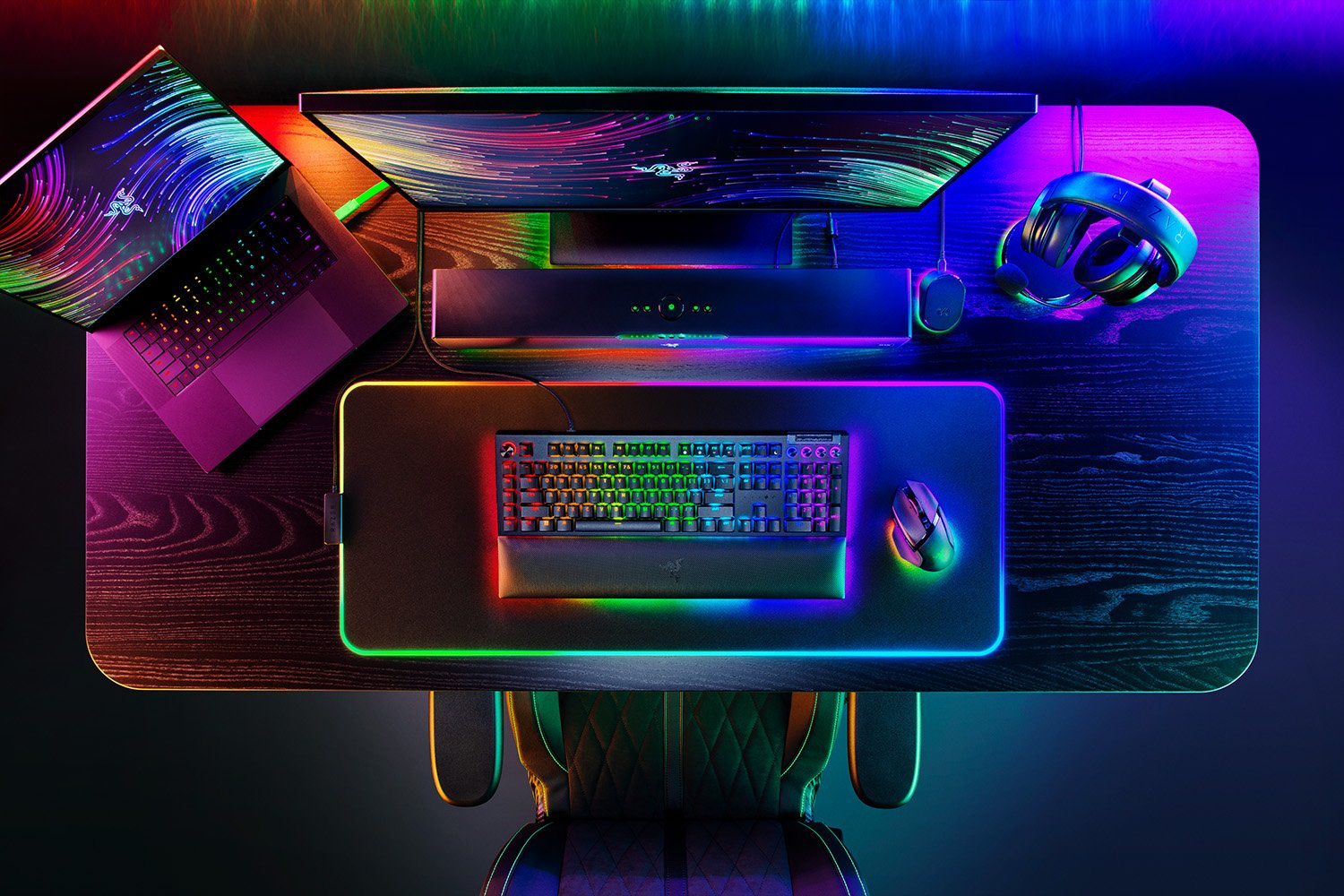 Razer BlackWidow V4 Pro Wired Mechanical Gaming Keyboard – Chroma RGB (Green / Yellow Switches) 2 كيبورد Razer BlackWidow V4 Pro - صورة 2