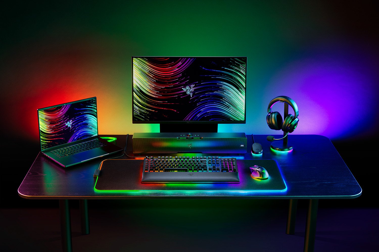 Razer BlackWidow V4 Pro Wired Mechanical Gaming Keyboard – Chroma RGB (Green / Yellow Switches) 3 كيبورد Razer BlackWidow V4 Pro - صورة 3